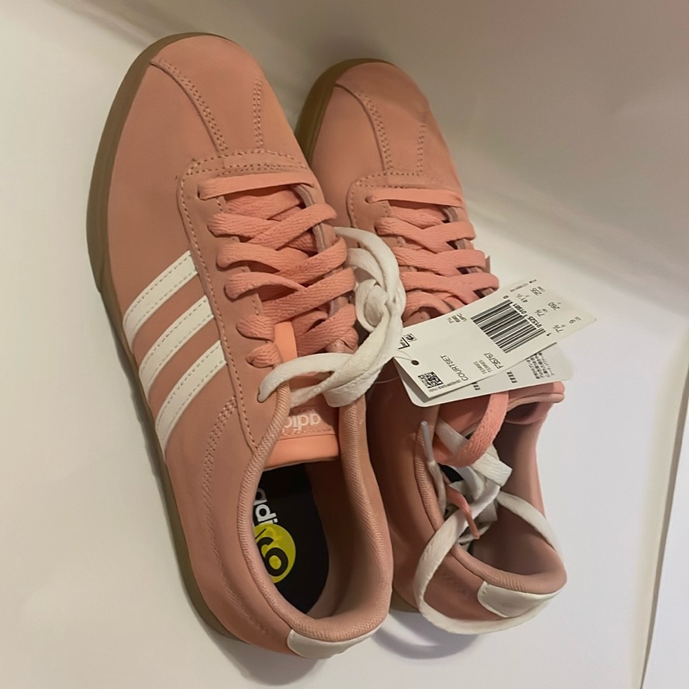 Coral Adidas Courtset